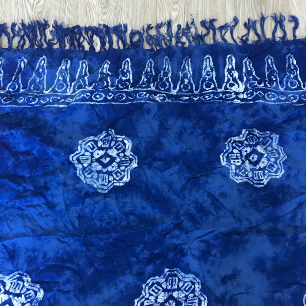 Light and Flowing Blue Tie Dye Sarong💙